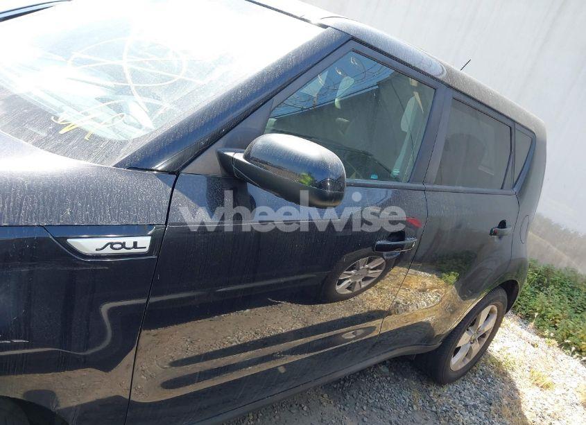 Photo 14 of 2017 Kia Soul (VIN KNDJN2A28H7496119)