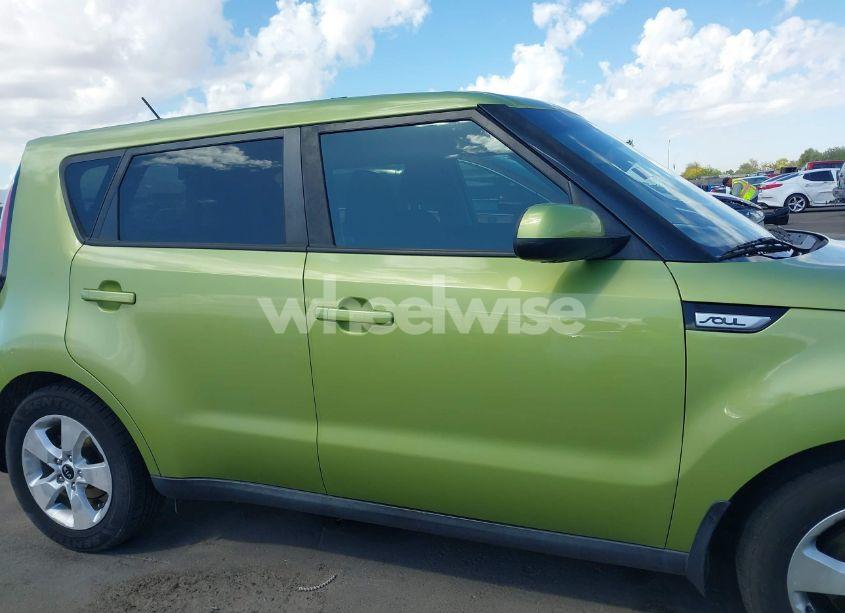 Photo 13 of 2017 Kia Soul (VIN KNDJN2A28H7880773)
