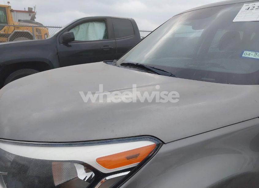 Photo 6 of 2018 Kia Soul (VIN KNDJN2A28J7547382)