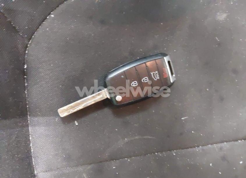 Photo 11 of 2014 Kia Soul (VIN KNDJN2A29E7001499)