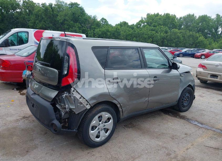 Photo 4 of 2014 Kia Soul (VIN KNDJN2A29E7001972)
