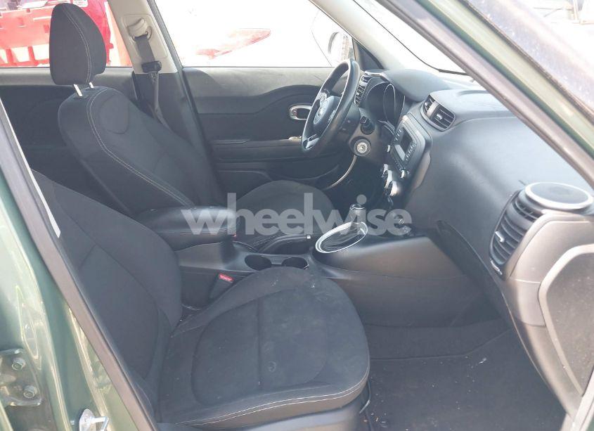 Photo 5 of 2014 Kia Soul (VIN KNDJN2A29E7016214)