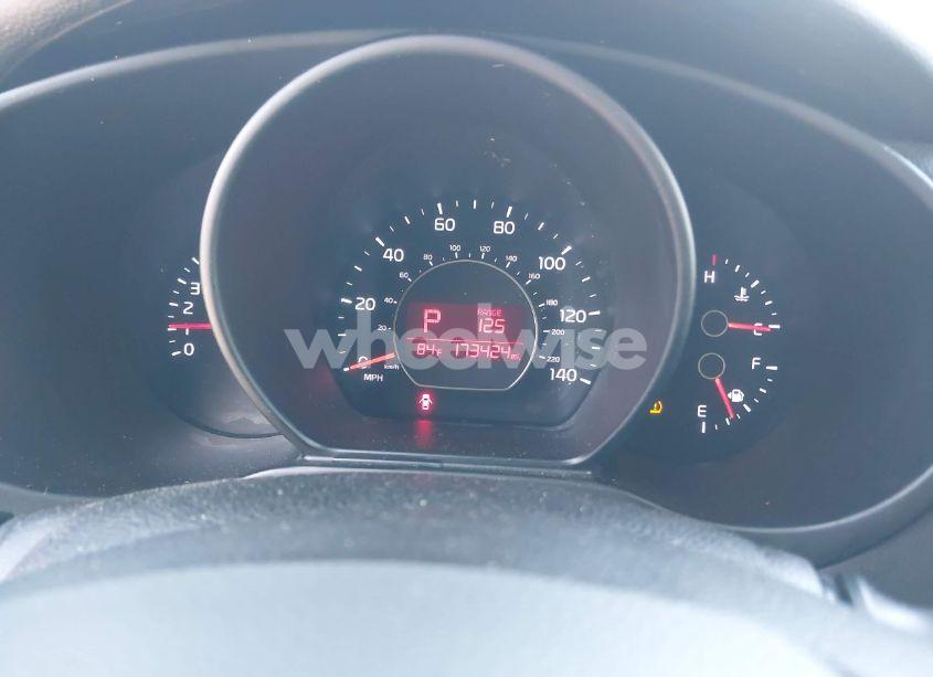 Photo 7 of 2014 Kia Soul (VIN KNDJN2A29E7016214)