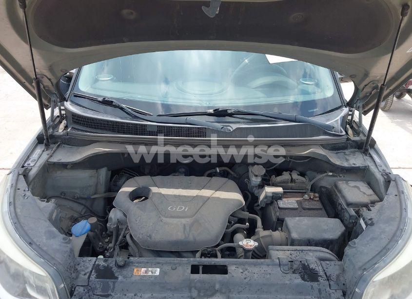 Photo 10 of 2014 Kia Soul N/A (VIN KNDJN2A29E7050475)