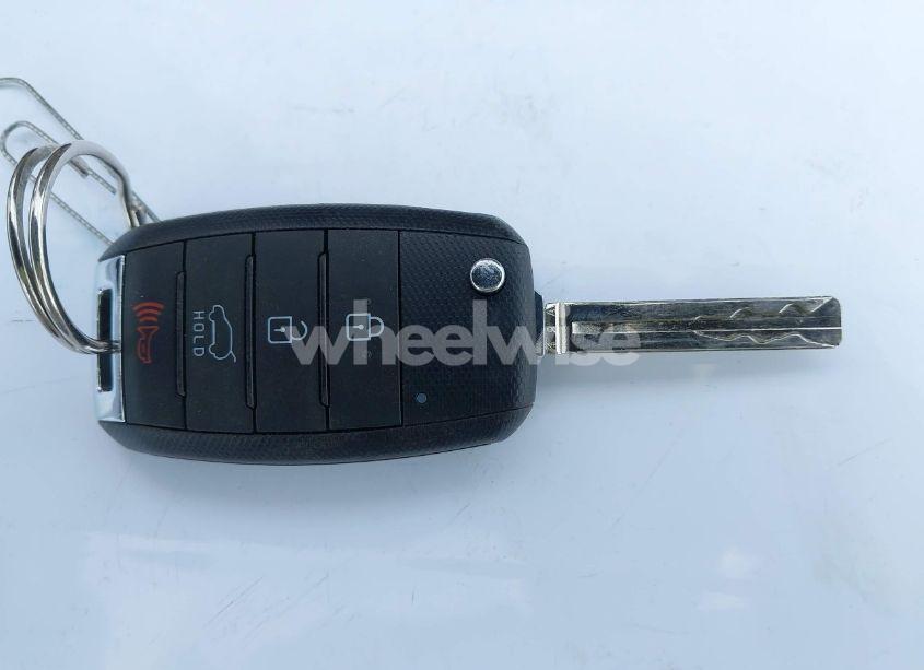 Photo 11 of 2014 Kia Soul N/A (VIN KNDJN2A29E7050475)