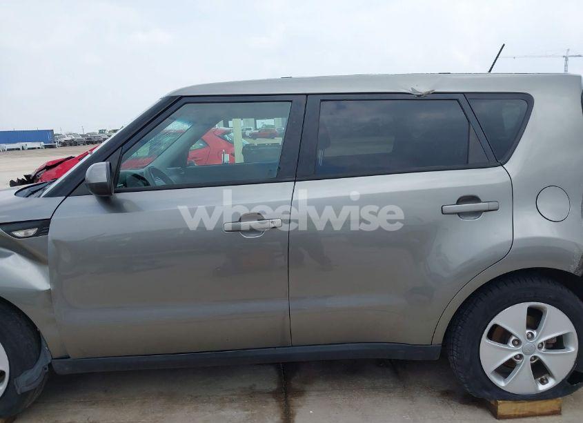 Photo 14 of 2014 Kia Soul N/A (VIN KNDJN2A29E7050475)