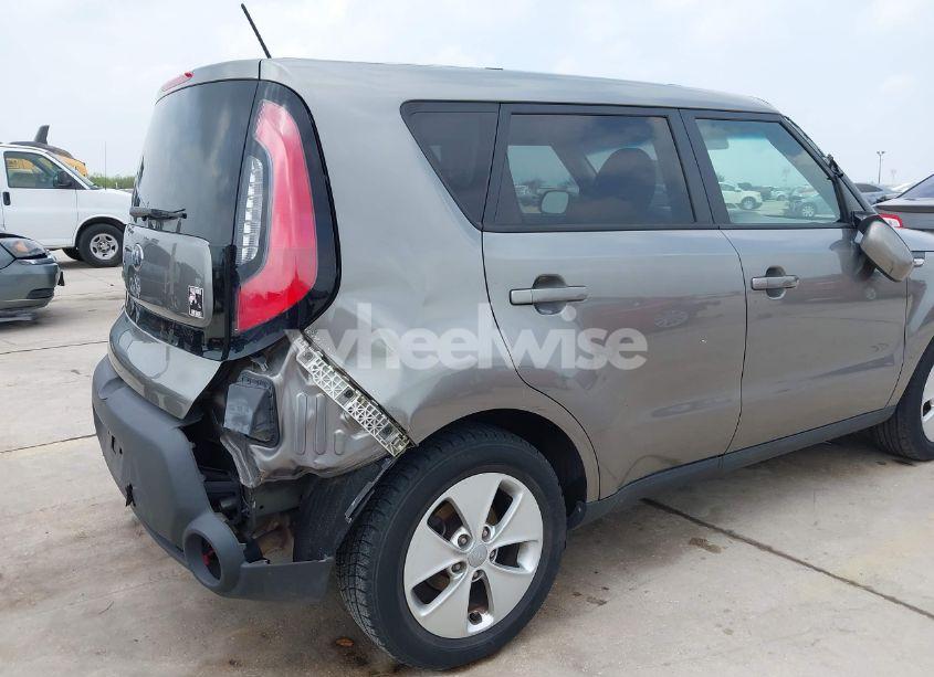 Photo 18 of 2014 Kia Soul N/A (VIN KNDJN2A29E7050475)