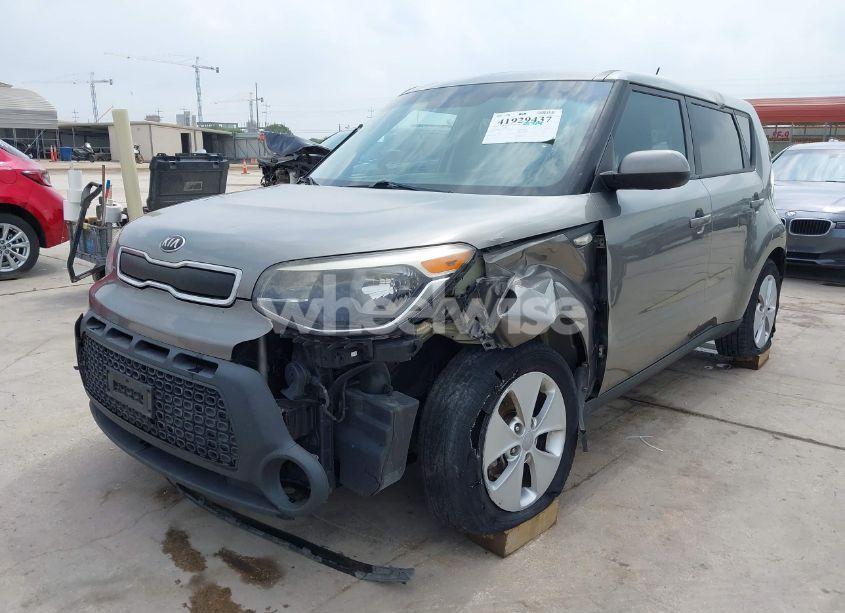 Photo 2 of 2014 Kia Soul N/A (VIN KNDJN2A29E7050475)