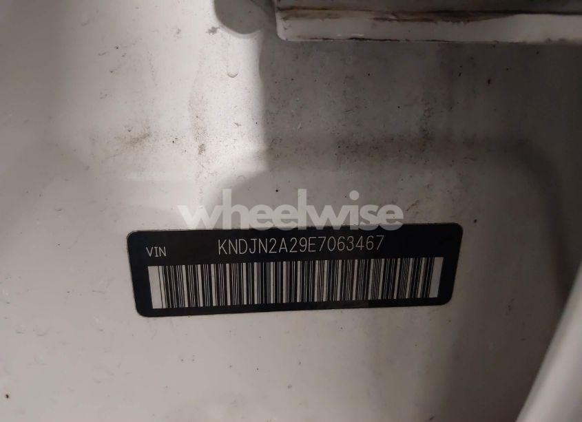 Photo 9 of 2014 Kia Soul N/A (VIN KNDJN2A29E7063467)