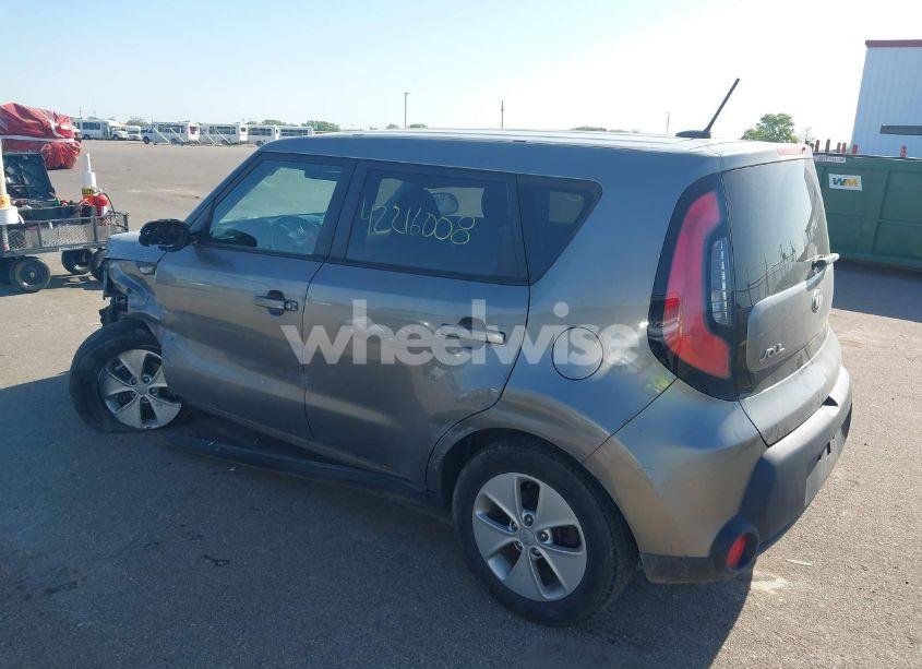 Photo 3 of 2014 Kia Soul (VIN KNDJN2A29E7072816)