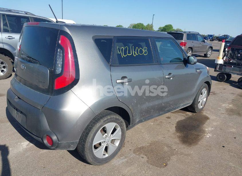 Photo 4 of 2014 Kia Soul (VIN KNDJN2A29E7072816)