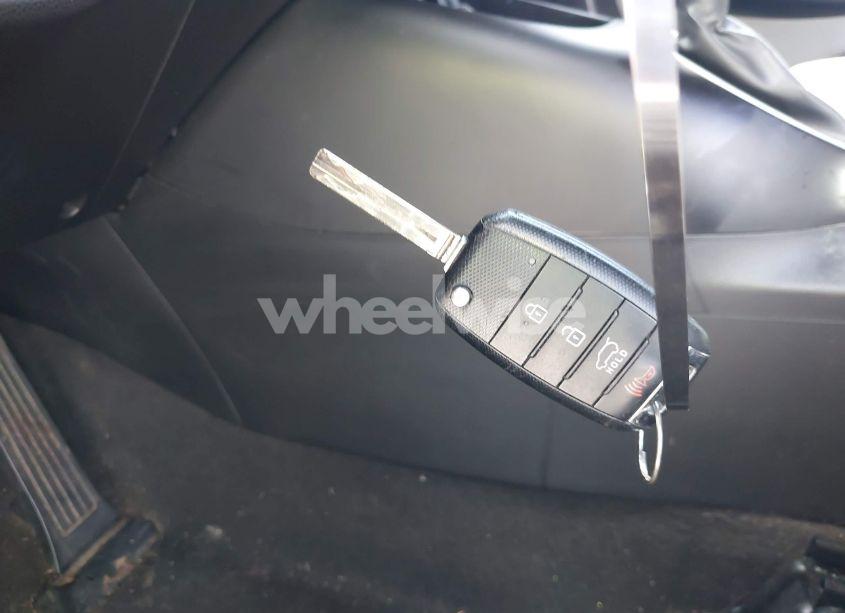 Photo 11 of 2015 Kia Soul (VIN KNDJN2A29F7226703)