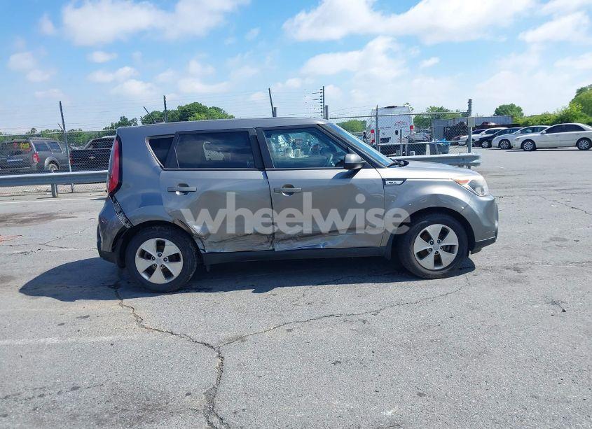 Photo 13 of 2015 Kia Soul (VIN KNDJN2A29F7226703)