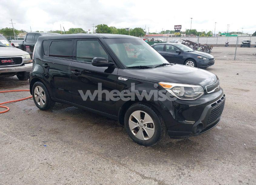 2015 Kia Soul (VIN KNDJN2A29F7763328) main photo
