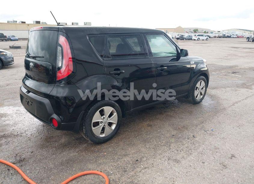 Photo 4 of 2015 Kia Soul (VIN KNDJN2A29F7763328)
