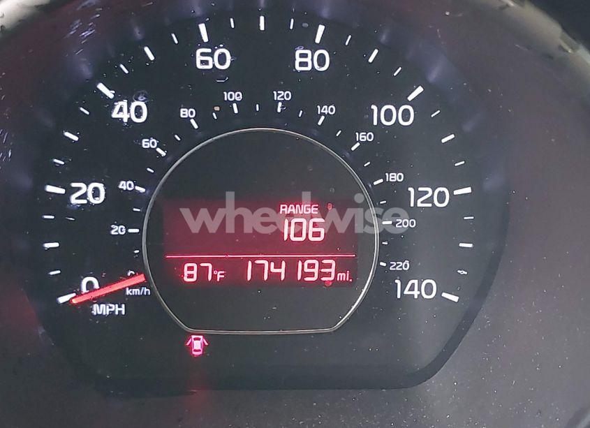 Photo 16 of 2015 Kia Soul (VIN KNDJN2A29F7797642)