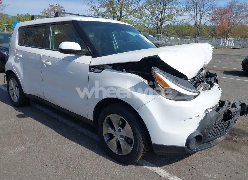 2016 Kia Soul (VIN KNDJN2A29G7256799) main photo