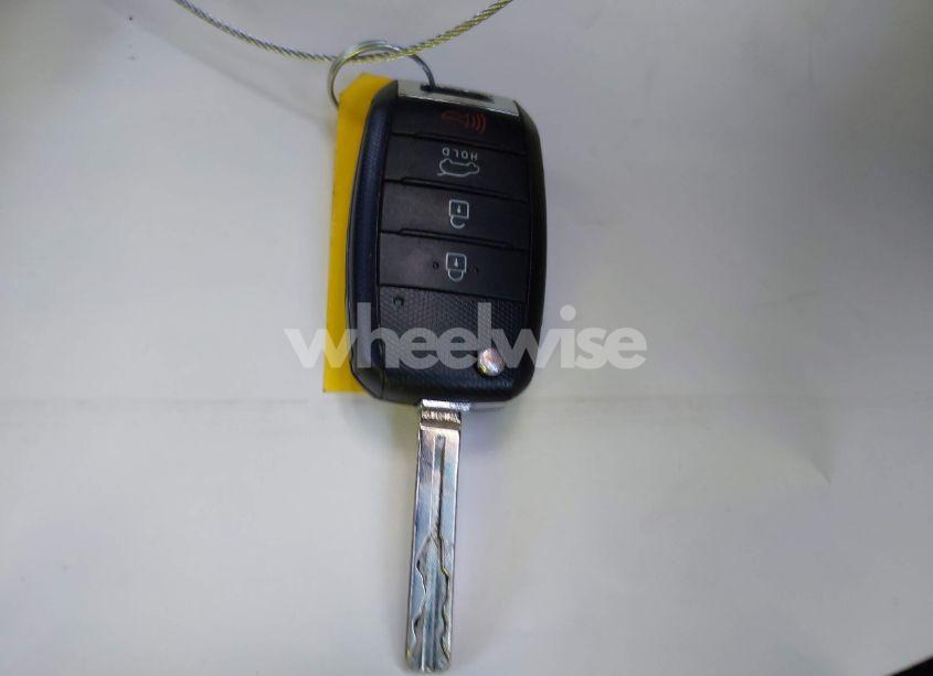 Photo 11 of 2016 Kia Soul (VIN KNDJN2A29G7256799)