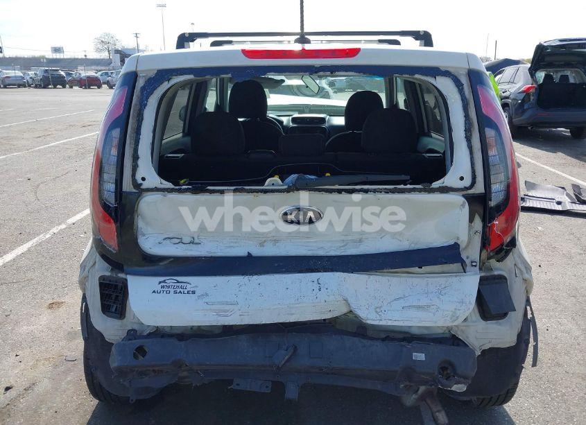 Photo 16 of 2016 Kia Soul (VIN KNDJN2A29G7256799)