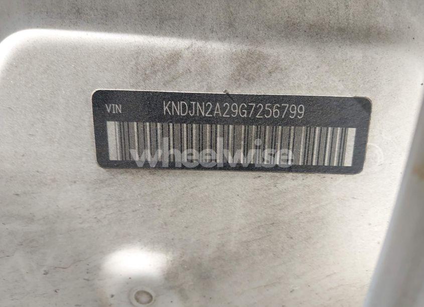 Photo 9 of 2016 Kia Soul (VIN KNDJN2A29G7256799)