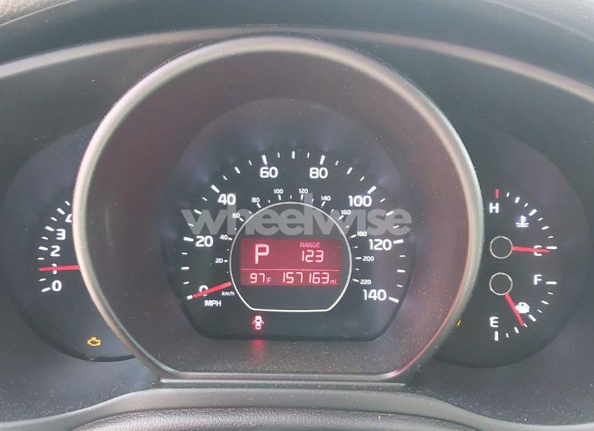 Photo 7 of 2016 Kia Soul (VIN KNDJN2A29G7283274)