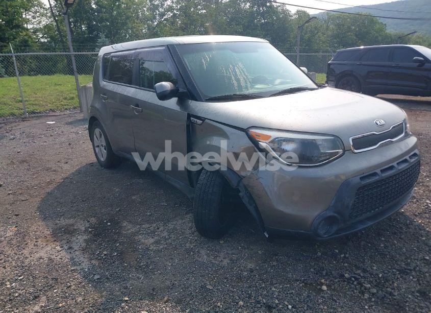 Photo 6 of 2016 Kia Soul (VIN KNDJN2A29G7316922)