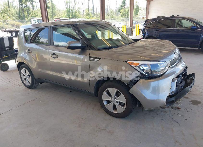 2016 Kia Soul (VIN KNDJN2A29G7328620) main photo