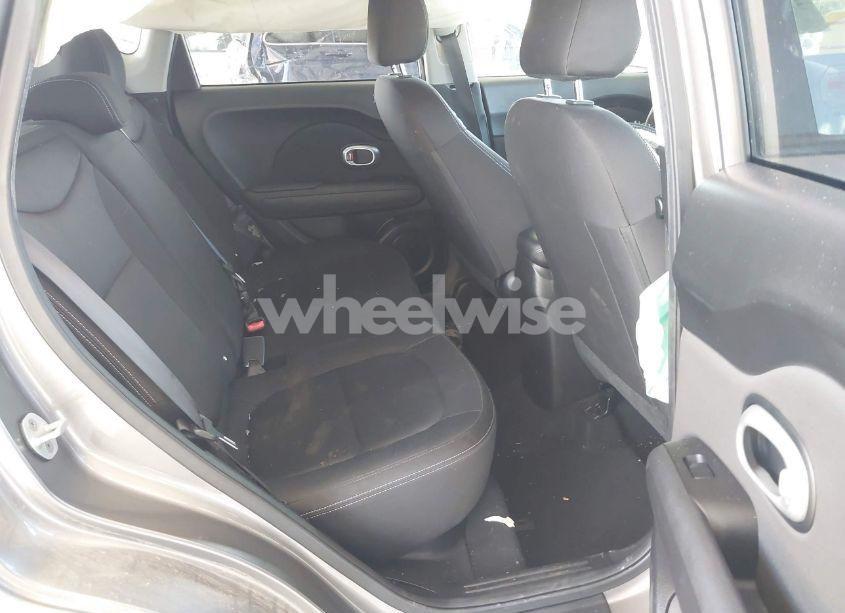 Photo 8 of 2016 Kia Soul (VIN KNDJN2A29G7328620)