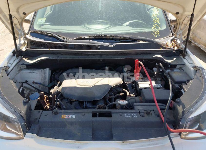 Photo 10 of 2016 Kia Soul (VIN KNDJN2A29G7402537)