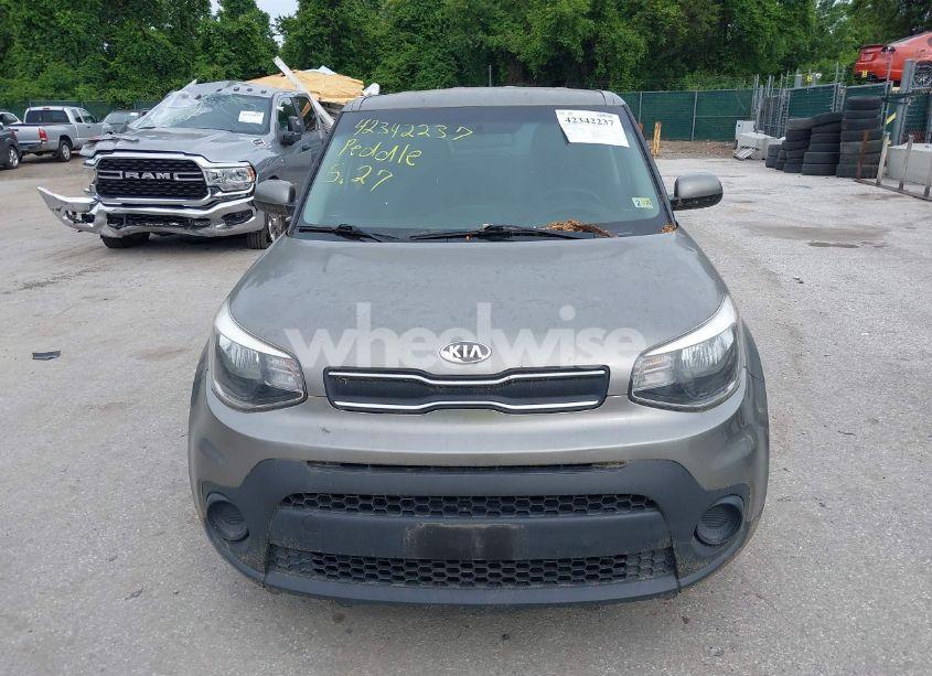 Photo 12 of 2017 Kia Soul (VIN KNDJN2A29H7439010)