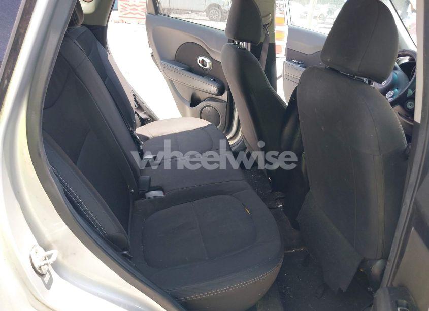 Photo 8 of 2017 Kia Soul (VIN KNDJN2A29H7441792)