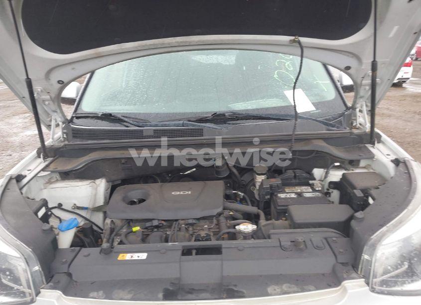 Photo 10 of 2017 Kia Soul (VIN KNDJN2A29H7460200)