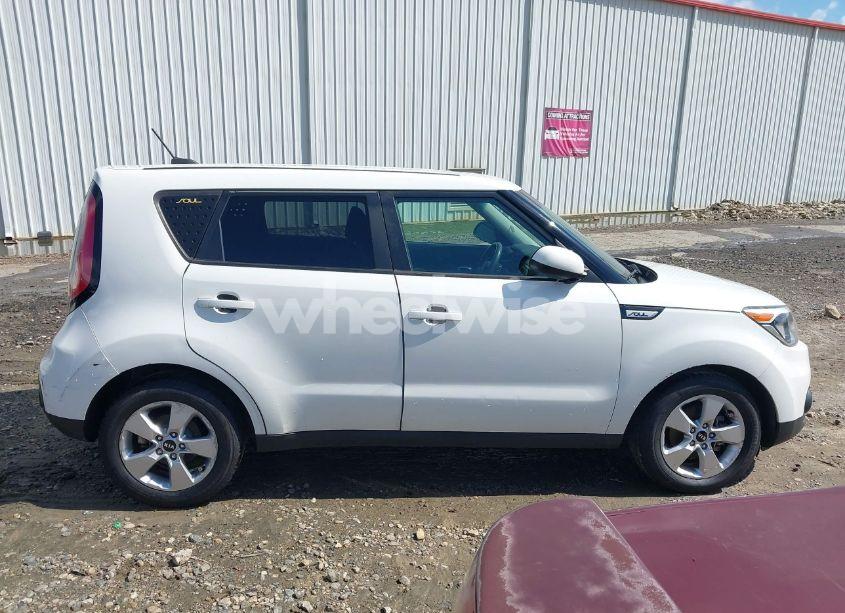 Photo 13 of 2018 Kia Soul (VIN KNDJN2A29J7524208)