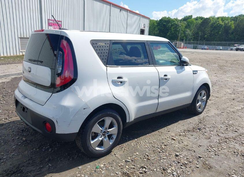 Photo 4 of 2018 Kia Soul (VIN KNDJN2A29J7524208)