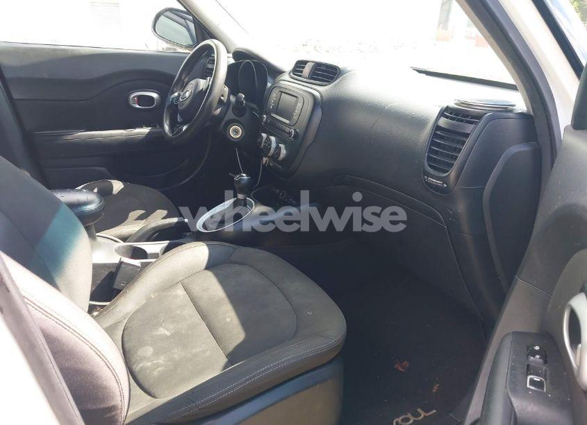 Photo 5 of 2018 Kia Soul (VIN KNDJN2A29J7524208)