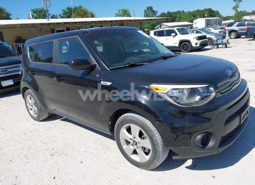 2019 Kia Soul (VIN KNDJN2A29K7017178) main photo