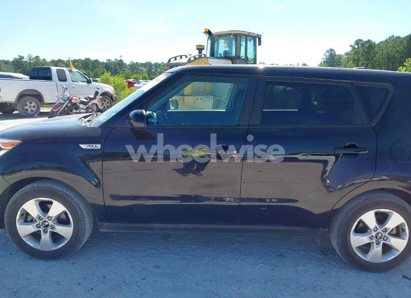Photo 14 of 2019 Kia Soul (VIN KNDJN2A29K7017178)