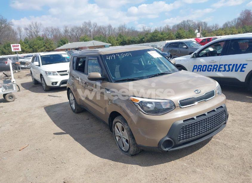 2014 Kia Soul (VIN KNDJN2A2XE7055359) main photo