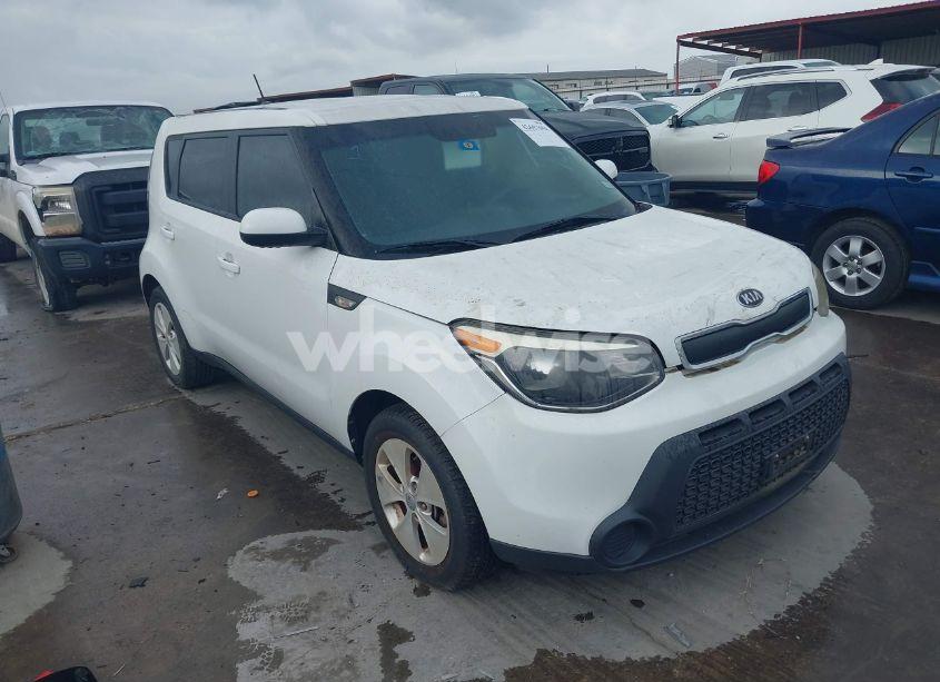 2014 Kia Soul (VIN KNDJN2A2XE7076177) main photo