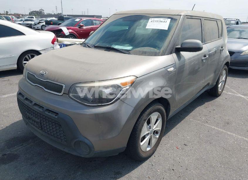 Photo 6 of 2014 Kia Soul (VIN KNDJN2A2XE7098471)