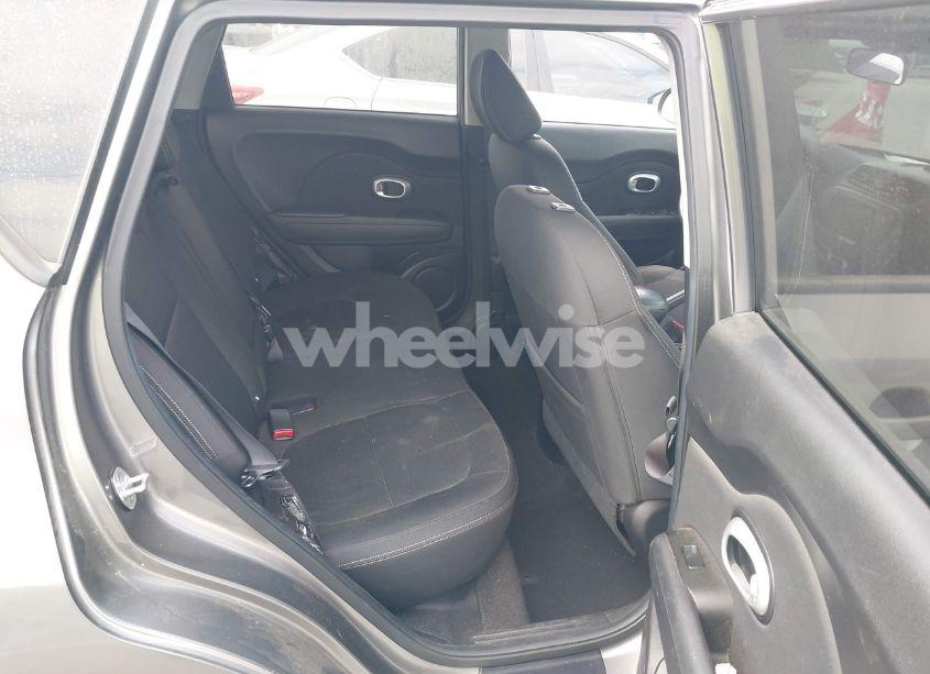Photo 8 of 2014 Kia Soul (VIN KNDJN2A2XE7098471)