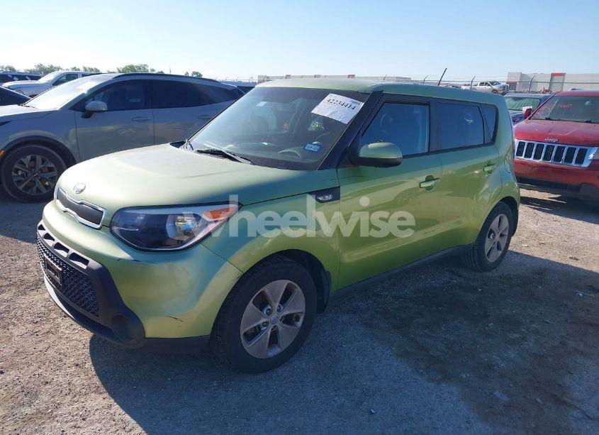 Photo 2 of 2014 Kia Soul ! (VIN KNDJN2A2XE7719207)