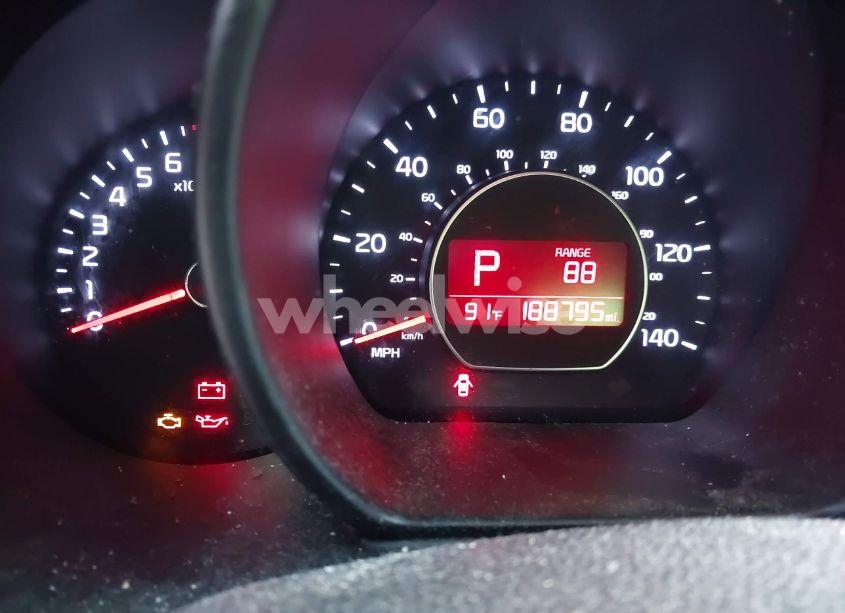 Photo 7 of 2015 Kia Soul (VIN KNDJN2A2XF7128666)