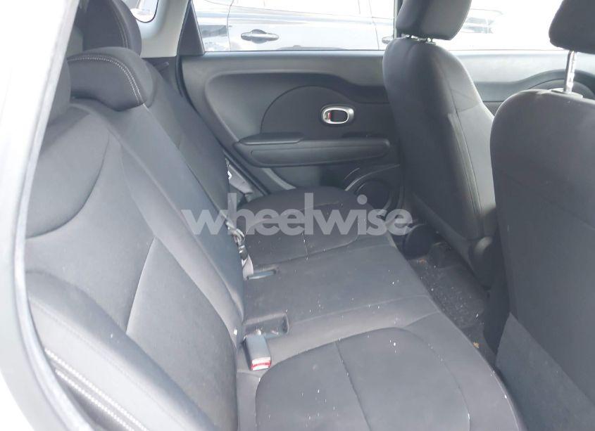 Photo 8 of 2015 Kia Soul (VIN KNDJN2A2XF7128666)