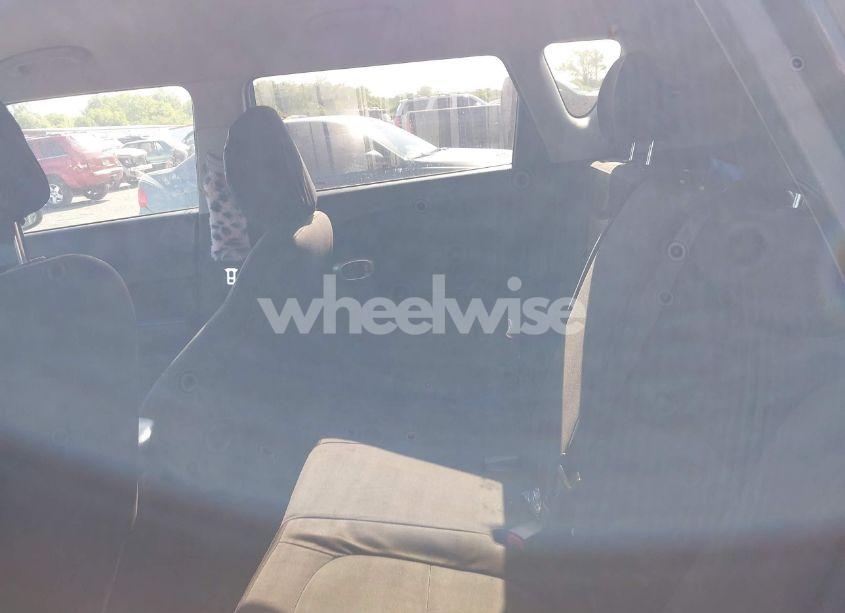 Photo 8 of 2015 Kia Soul (VIN KNDJN2A2XF7170089)