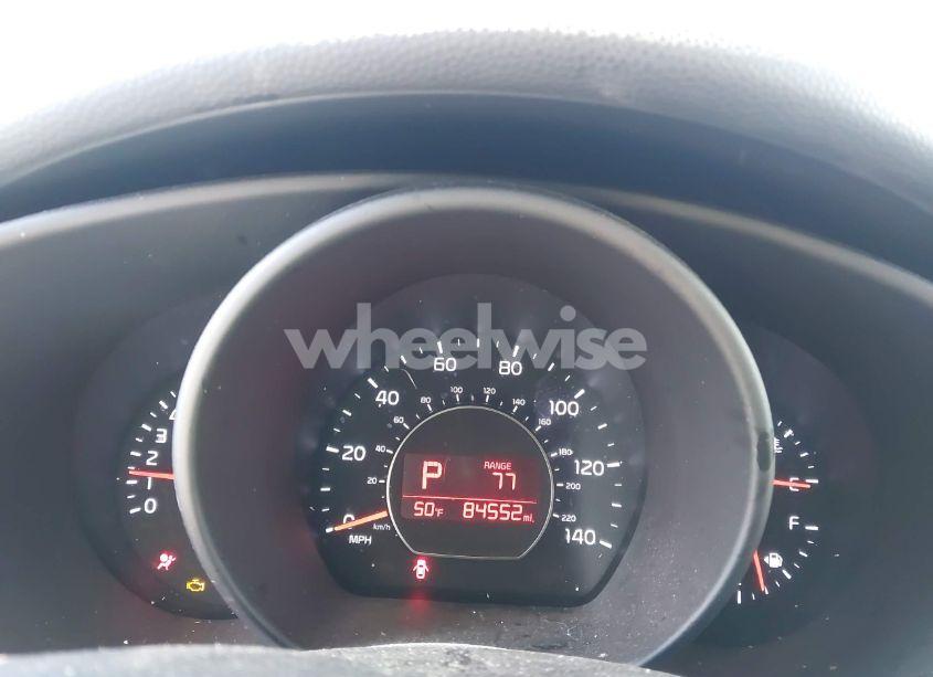 Photo 7 of 2015 Kia Soul (VIN KNDJN2A2XF7216388)