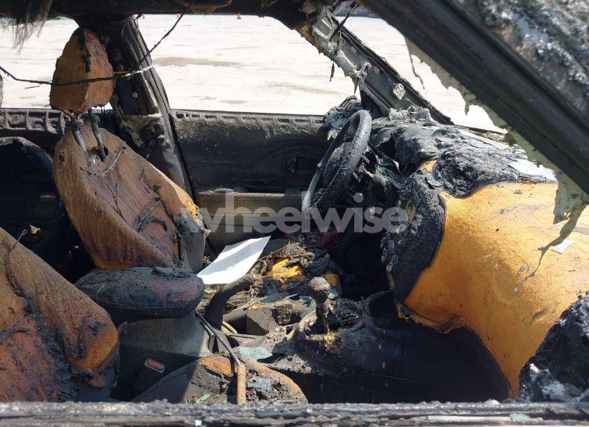 Photo 5 of 2015 Kia Soul (VIN KNDJN2A2XF7220165)