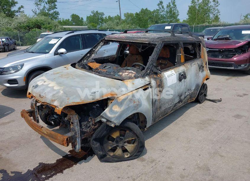 Photo 6 of 2015 Kia Soul (VIN KNDJN2A2XF7220165)