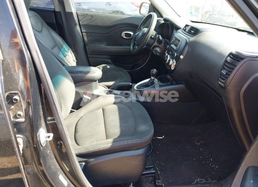 Photo 5 of 2015 Kia Soul (VIN KNDJN2A2XF7221249)