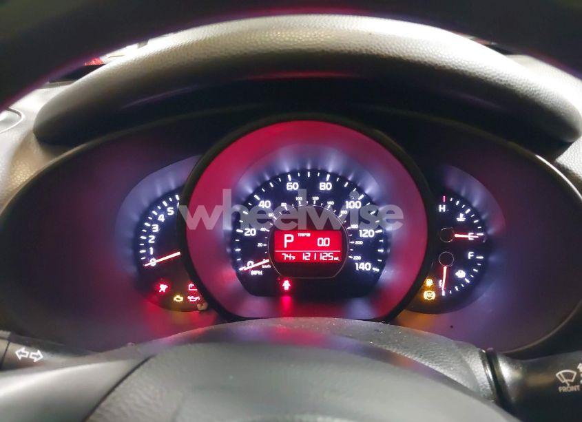 Photo 7 of 2015 Kia Soul (VIN KNDJN2A2XF7236611)